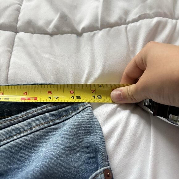 Denizen From Levis Jean Shorts Womens 18 W34 Vintage High Rise Blue Denim - Picture 4 of 7